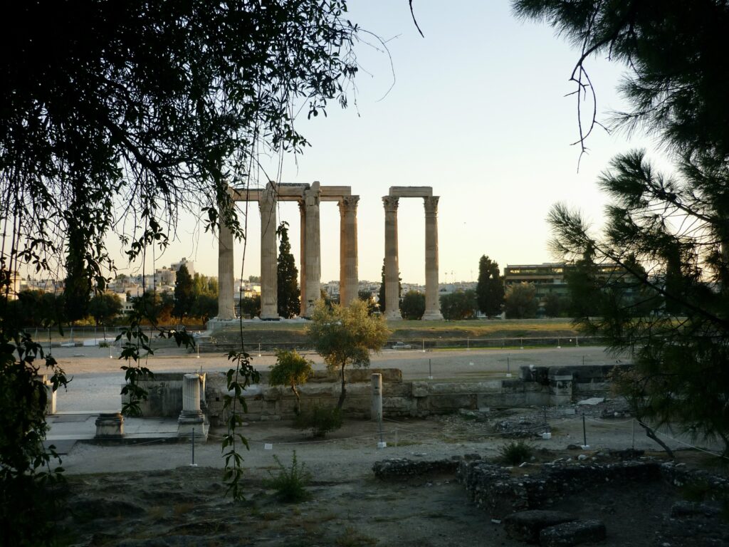 The temple of Olympian Zeus in peaceful light in Athens, photo by Sophie Huijts